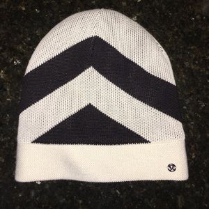 Lululemon beanie hat