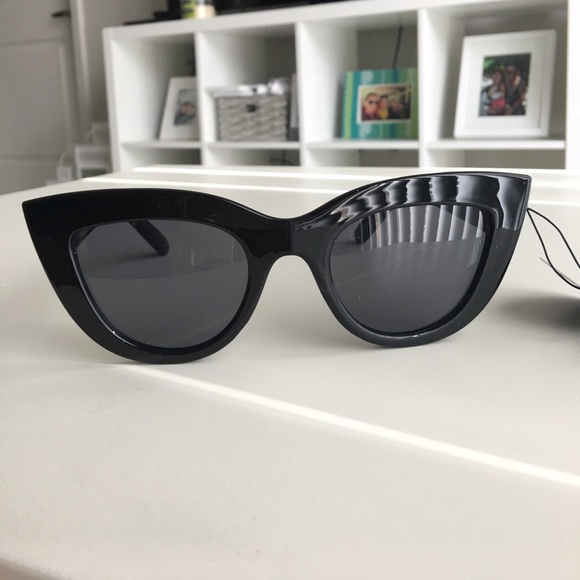 ONLY 1 left!! Olivia Sunglasses NWT - Picture 6 of 8