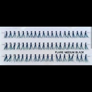 False Eyelash Individuals