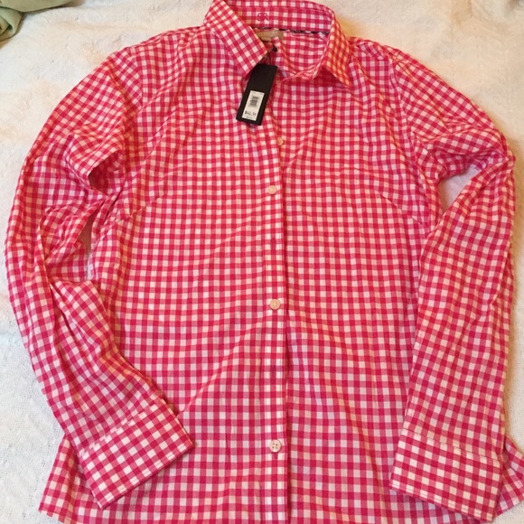 Banana Republic non-iron fitted blouse