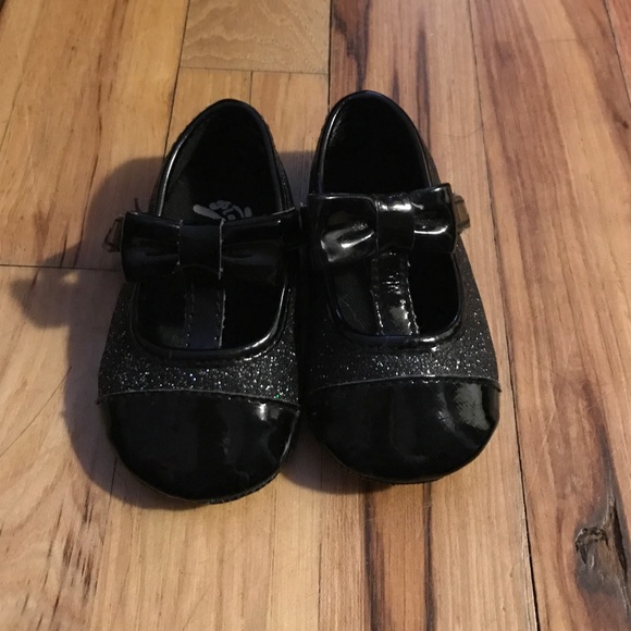 Black sparkle shoes
