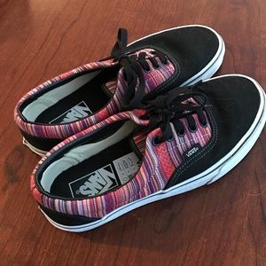 Vans Unisex (Women's size 8/men's size 6.5)