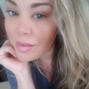 Meet your Posher, Niki