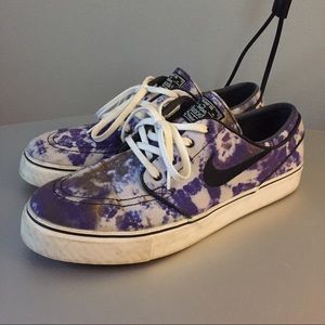 Nike Janoski