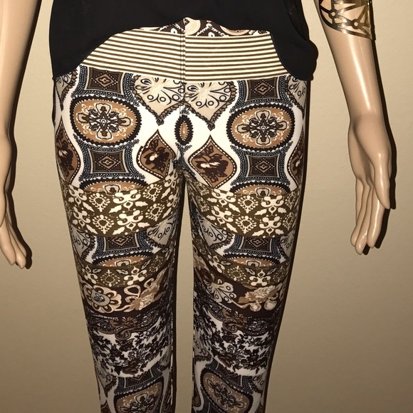 Agnes and Dora leggings.