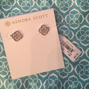 Brand new Kendra Scott studs