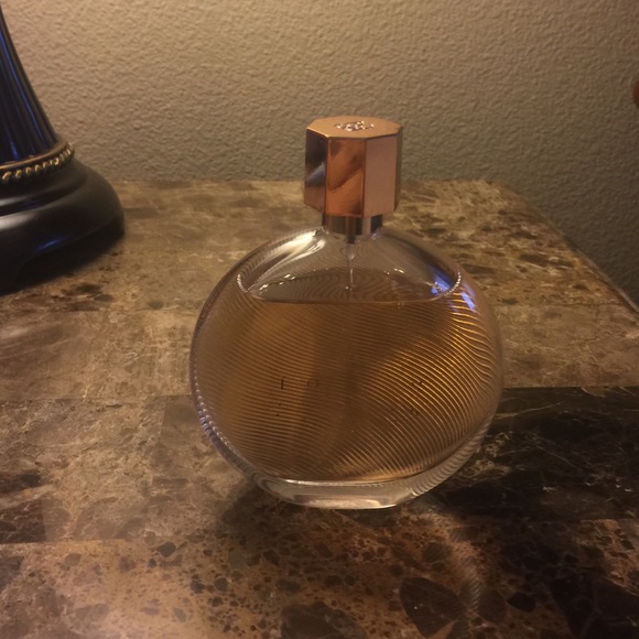 Estée Lauder sensuous Perfume