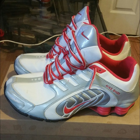 Women's Nike shox Nivina size 10