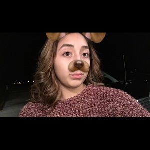 Meet your Posher, Yesenia