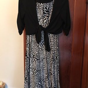 Womens Large black and white dress with coverlet