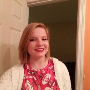 Meet your Posher, Celina