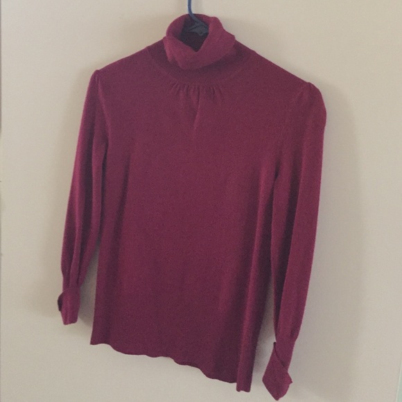 Red turtle neck sweater - Picture 1 of 2
