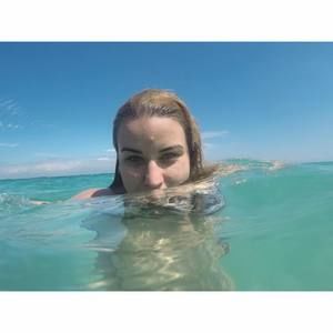 Meet your Posher, Dorka