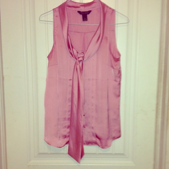 Sleeveless blouse