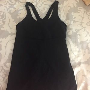 Lululemon black top size 4