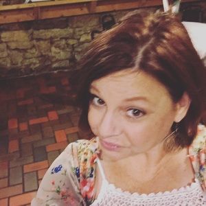 Meet your Posher, Angie