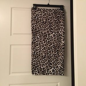 Leopard skirt