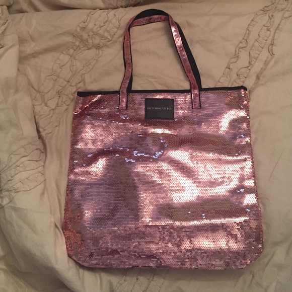 VS tote