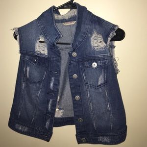 Jean jacket with no sleeves