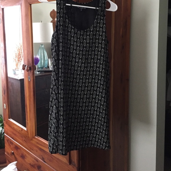 B&W pattern dress