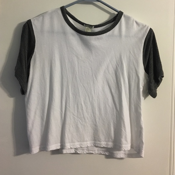 Forever 21 tee