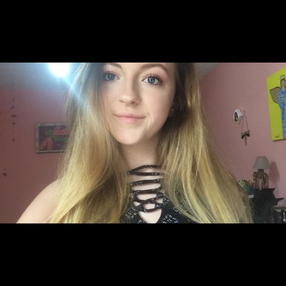 Meet your Posher, Carlee