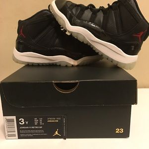 2015 Jordan 11 retro 72-10 size 3Y