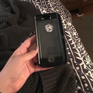 Black Otterbox Defender iPhone 6/6s case