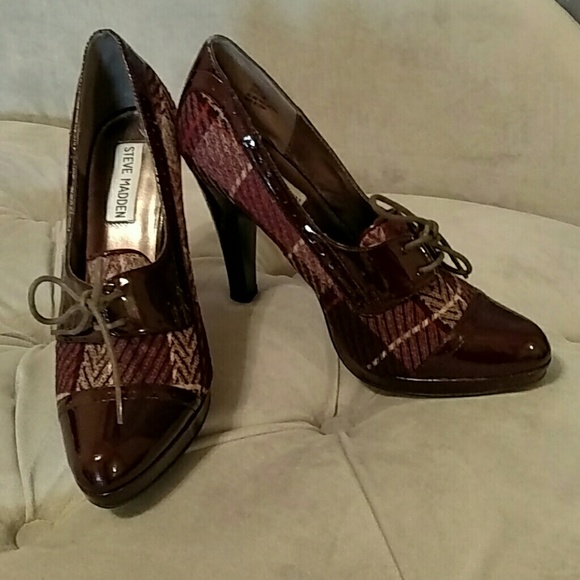 Steve Madden Plaid Oxford Heels Size 7.5