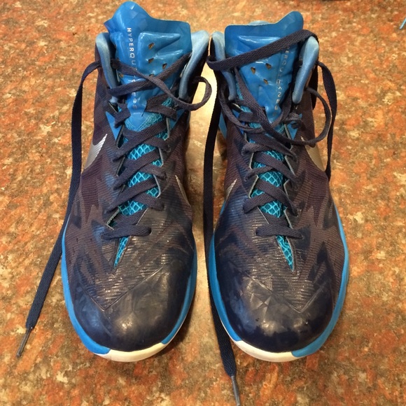 🤑🤑🤑🤑🤑 Mens Nike Hyperquickness size 9.5