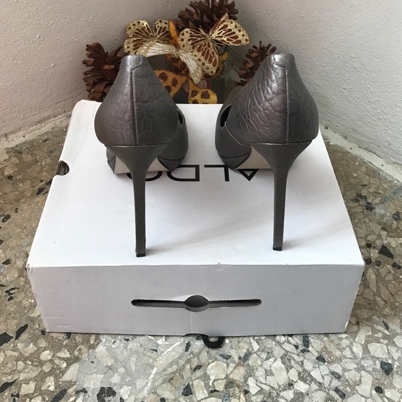 Grau Aldo Shoes - Picture 2 of 4