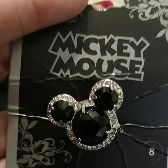 Disney Mickey Mouse ring size 8 - Picture 1 of 2