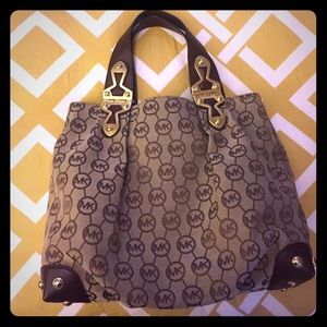 MICHAEL KORS satchel