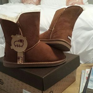 New! Lamo Boots