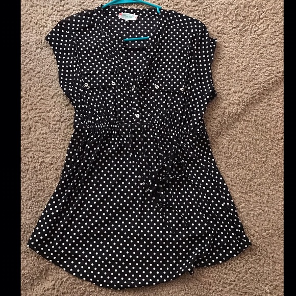 Tie waist maternity top