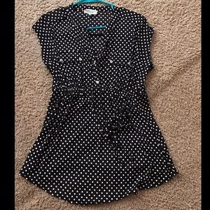 Tie waist maternity top