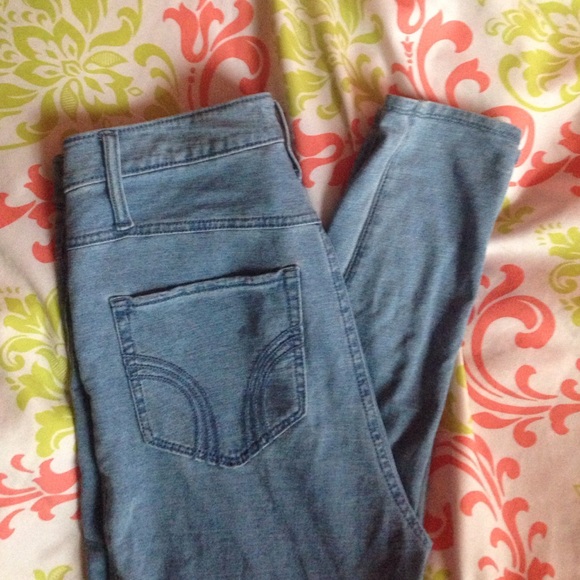 Hollister High Waisted Jean Legging