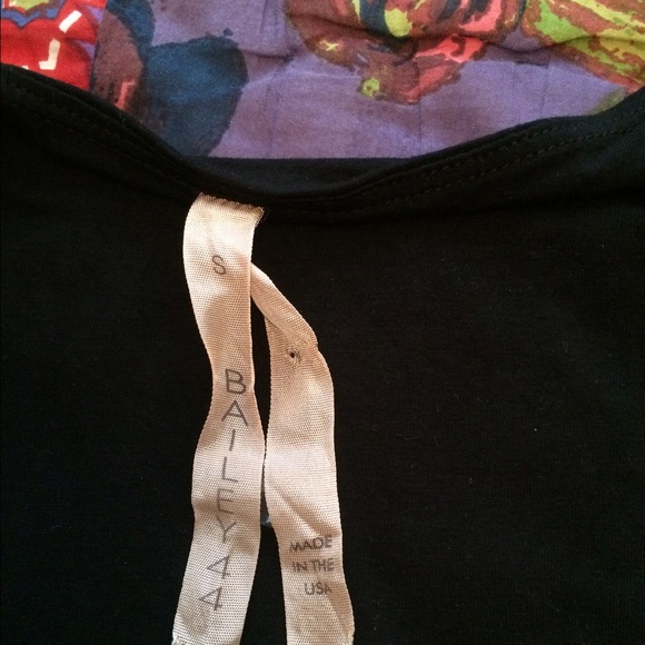 Bailey 44 Ruche Top - Picture 4 of 4