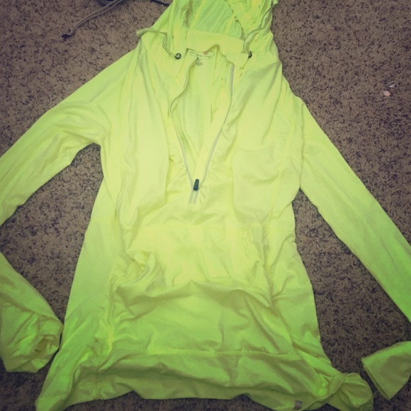 Never worn workout jacket!