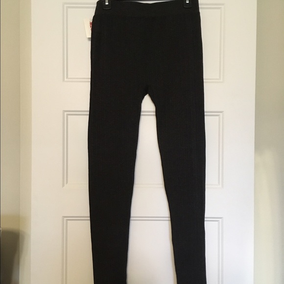 NWT Charcoal color Sweater Leggings Size L