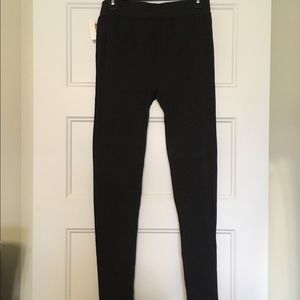 NWT Charcoal color Sweater Leggings Size L