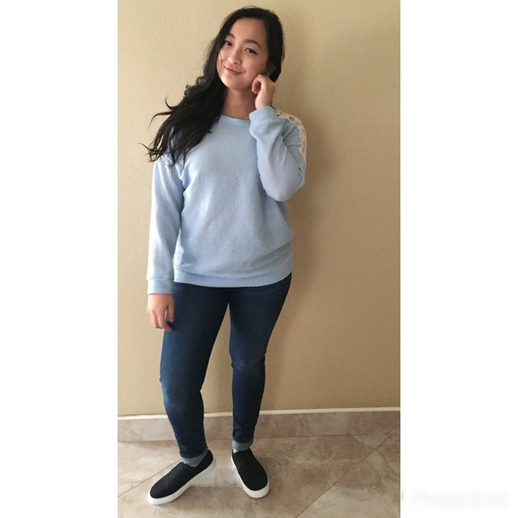 Light blue sweater w/ shoulder embroidery