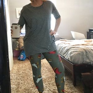 Lularoe Irma XS