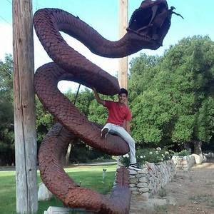 Meet your Posher, Mynor