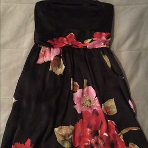 Wet Seal XS Black/Flower Print Strapless Dress