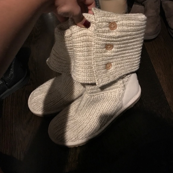 UGGS