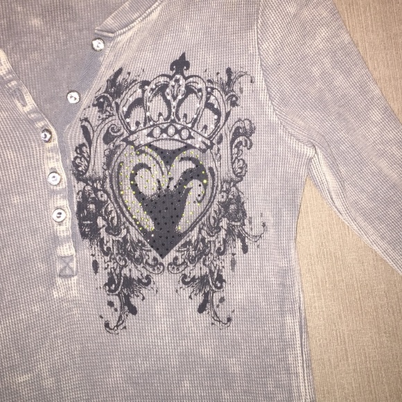 LONG SLEEVE GRAPHIC TEE - Picture 2 of 4