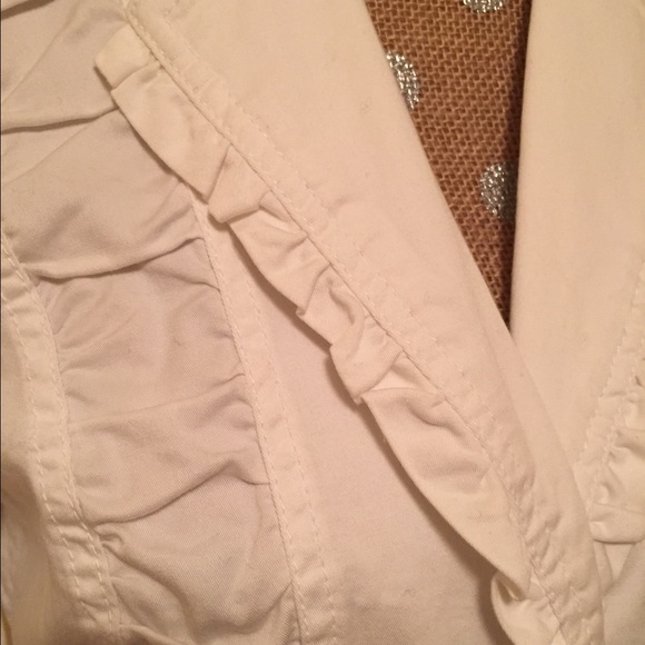 White Ruffle Jacket - Picture 2 of 4
