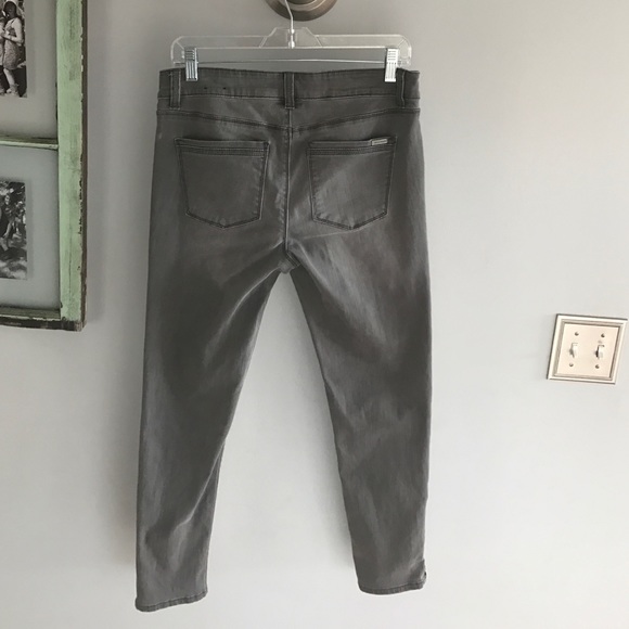 White House Black Market skimmer pants. WORN ONCE! - Picture 4 of 4