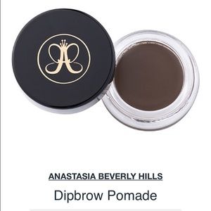 Anastasia dipbrow pomade dark brown